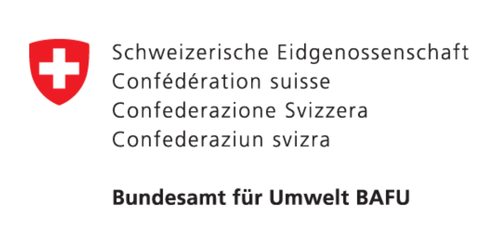 Logo della Confederazione Svizzera con scudo rosso e croce bianca, affiancato dai testi in tedesco, francese, italiano e romancio, nonché dalla denominazione «Ufficio federale dell’ambiente (UFAM)».